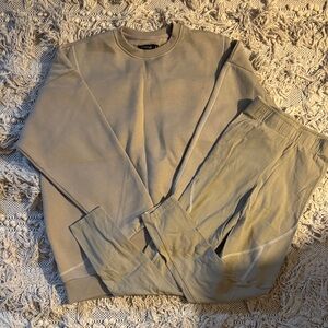 Tan Sweatshirt and Leggings Set